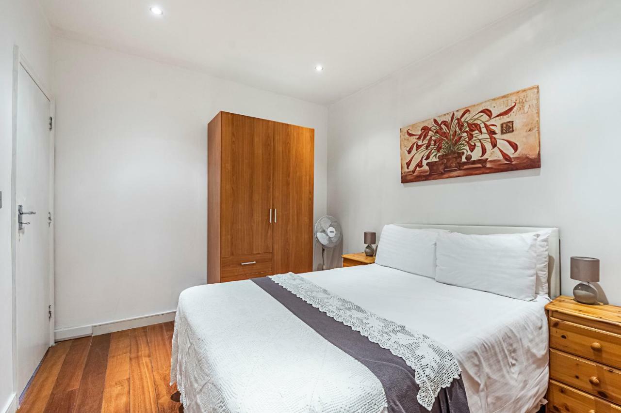 Splendid 3 Bedroom Apartment In Angel/Kings Cross London Exterior photo